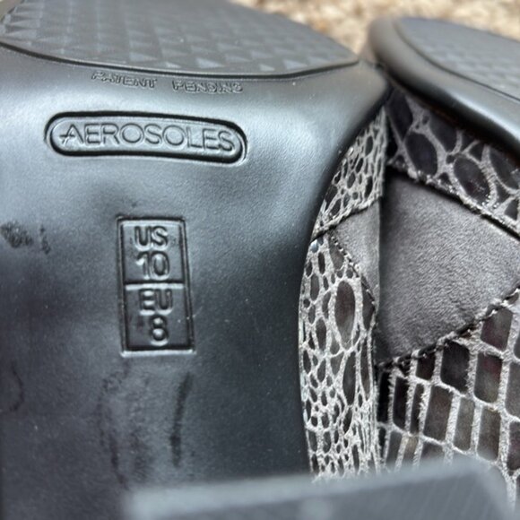 Aerosoles Elegant Gray Mary Jane Heels size 10 - Picture 7 of 7